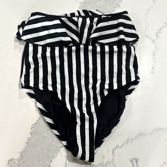 New never worn retro high waisted reversible bikini swimsuit bottoms - Picture 8 of 13